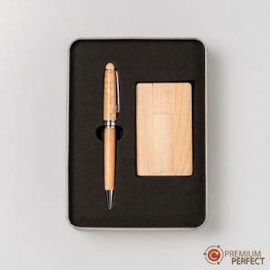 05 | โรงงานผลิตปากกาพร้อมสกรีนโลโก้ - PEN-PERFECT gift set พาวเวอร์แบงค์