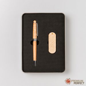 06 | โรงงานผลิตปากกาพร้อมสกรีนโลโก้ - PEN-PERFECT gift set พาวเวอร์แบงค์
